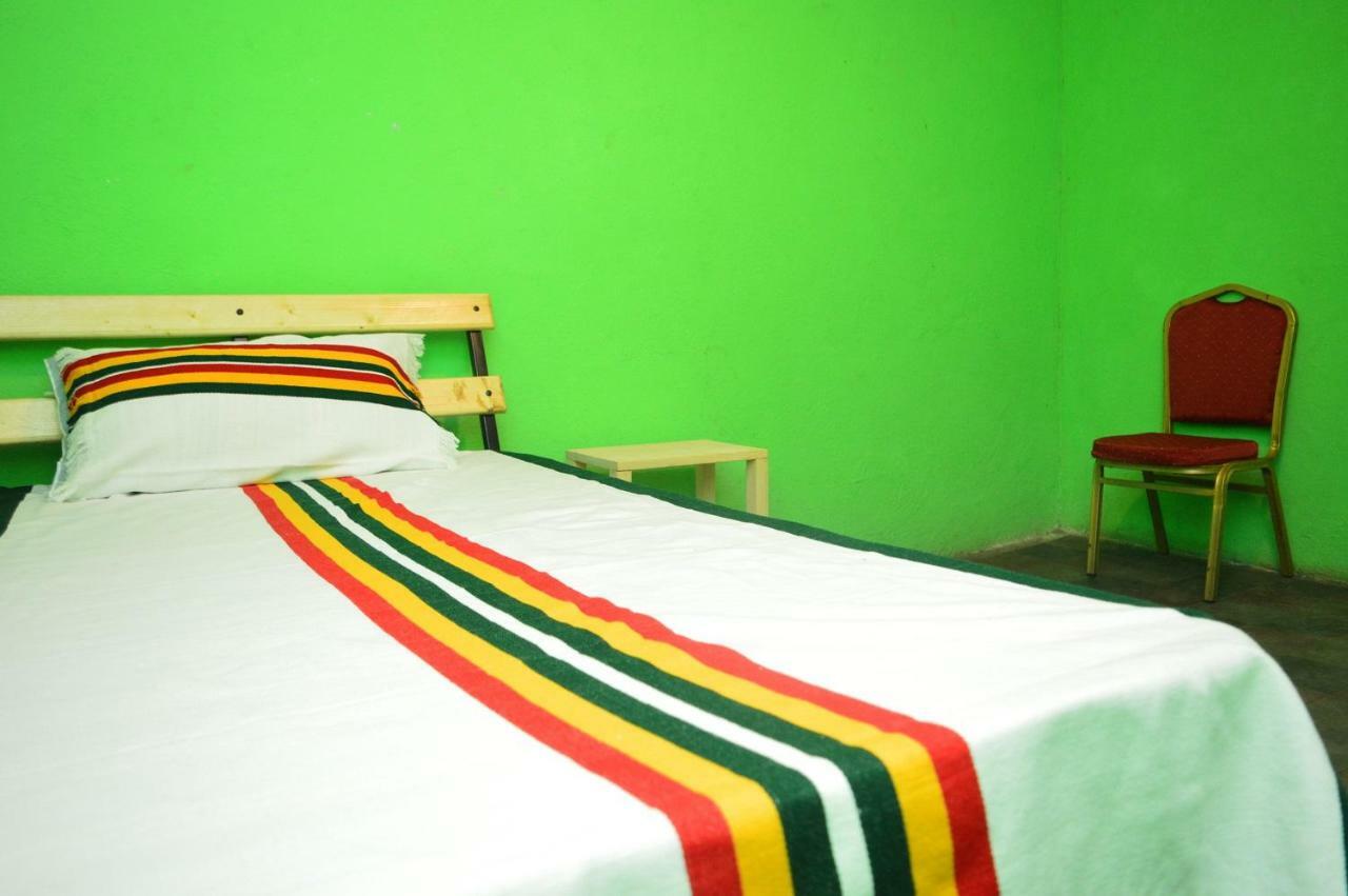 Chef Wondim Backpackers Hostel قوندر المظهر الخارجي الصورة